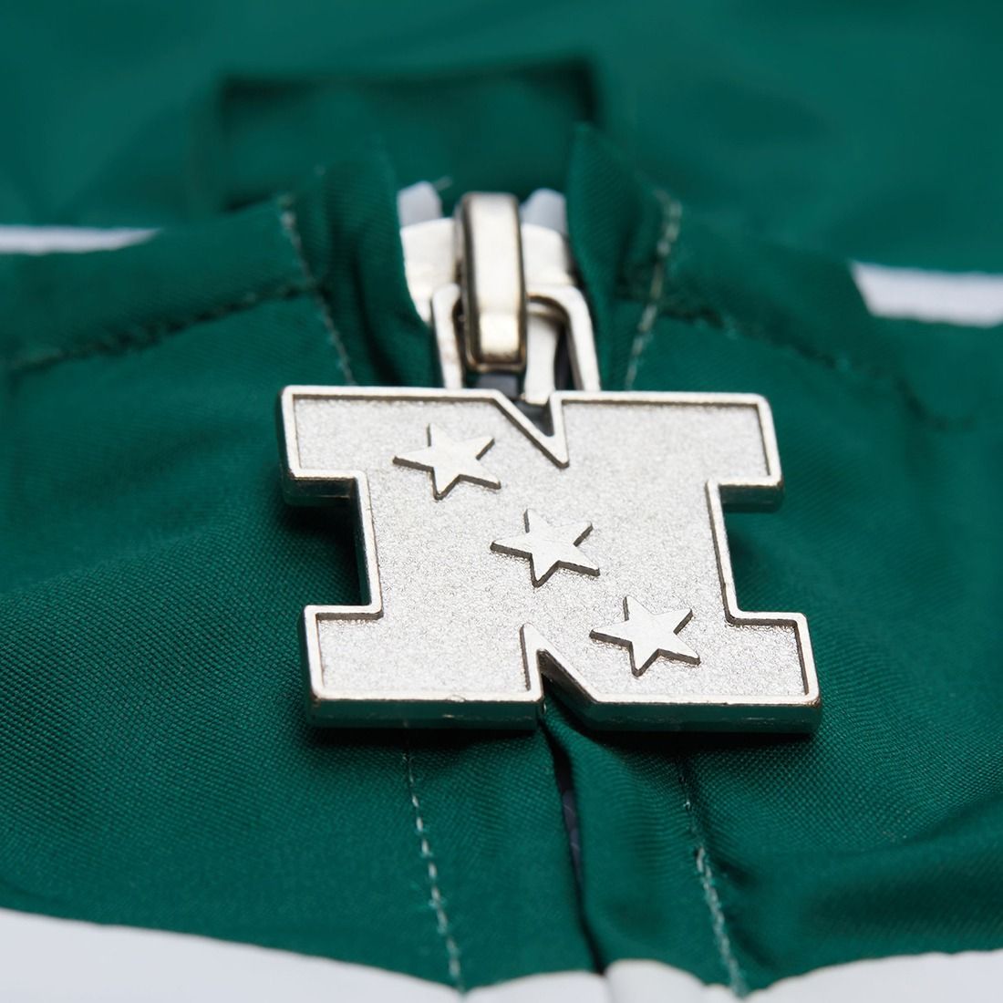 Packers Mitchell & Ness Paint Brush Windbreaker 6 Packers Mitchell & Ness Paint Brush Windbreaker